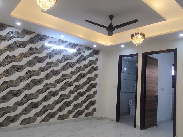 Resale | 2 BHK 960 Sq.Ft. Apartment in Sector 73