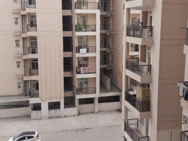 Resale | 2 BHK 975 Sq.Ft. Apartment in Eureka Diya Green City