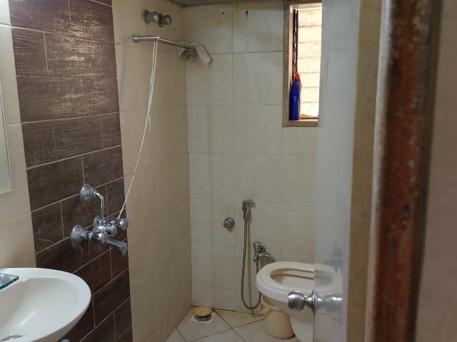 Resale | 2 BHK 970 Sq.Ft. Apartment in Cuffe Parade