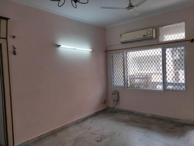 Resale | 2 BHK 980 Sq.Ft. Apartment in Windsor and Nova Society