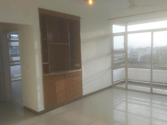 Resale | 2 BHK 980 Sq.Ft. Apartment in Ansal Sushant Estate