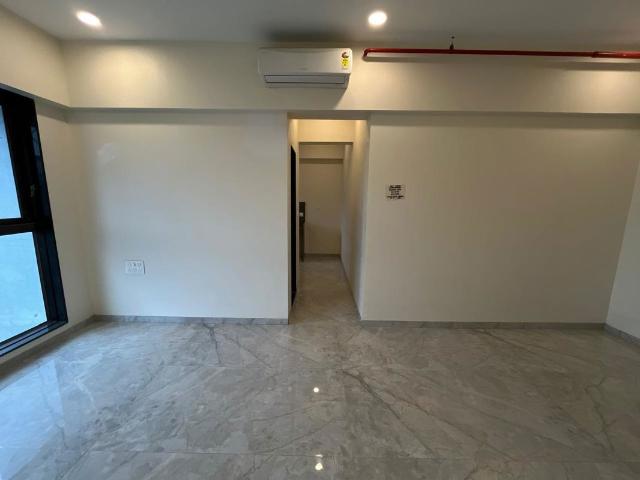 Resale | 2 BHK + 980 Sq.Ft. Apartment in Mumbai Central Suburbs