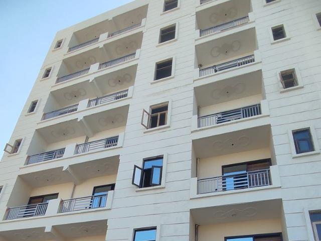 Resale | 2 BHK 980 Sq.Ft. Apartment in Sector 73