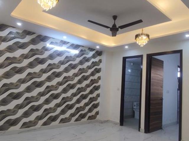 Resale | 2 BHK 980 Sq.Ft. Apartment in Sector 73