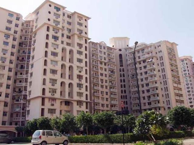 Resale | 2 BHK 982 Sq.Ft. Apartment in DLF The Princeton Estate