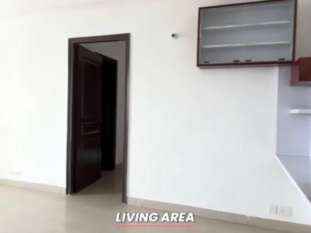 Resale | 2 BHK 990 Sq.Ft. Apartment in Logix Blossom Zest