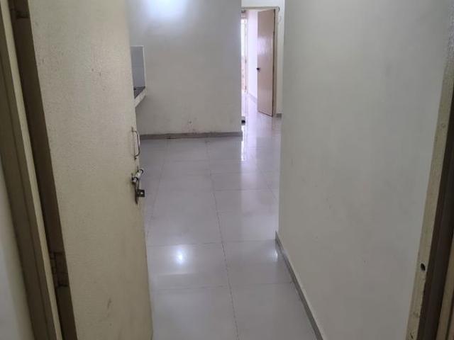 Resale | 2 BHK 990 Sq.Ft. Apartment in Pyramid Pride