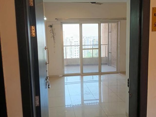 Resale | 2 BHK + Basement 780 Sq.Ft. Apartment in Kolte Patil Western Avenue