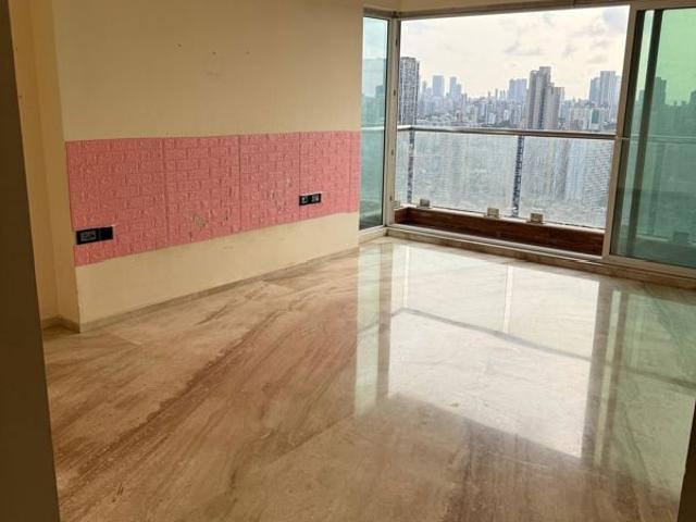 Resale | 2 BHK + Basement 825 Sq.Ft. Apartment in Dosti Group Ambrosia