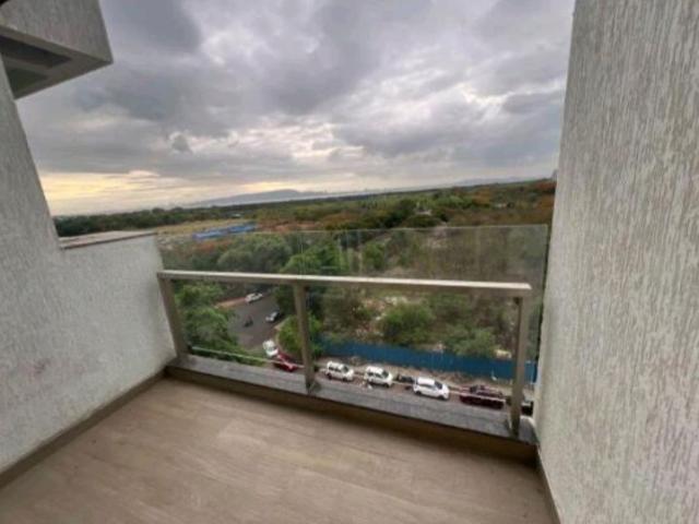 Resale | 2 BHK + Basement,Store Room 1250 Sq.Ft. Apartment in Seawoods West