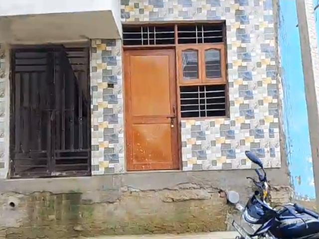 Resale | 2 BHK + Extra Room 50 Sq.Yd. Independent House in Sector 92