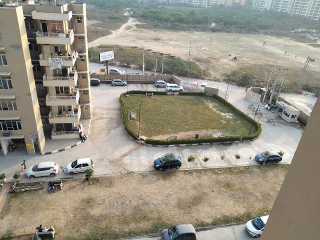 Resale | 2 BHK + Extra Room 584 Sq.Ft. Apartment in Vashisht Heights