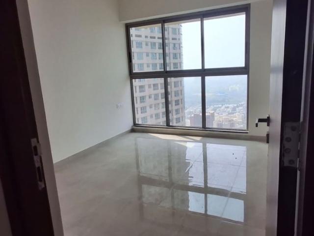 Resale | 2 BHK + Extra Room 677 Sq.Ft. Apartment in Sheth Auris Bliss