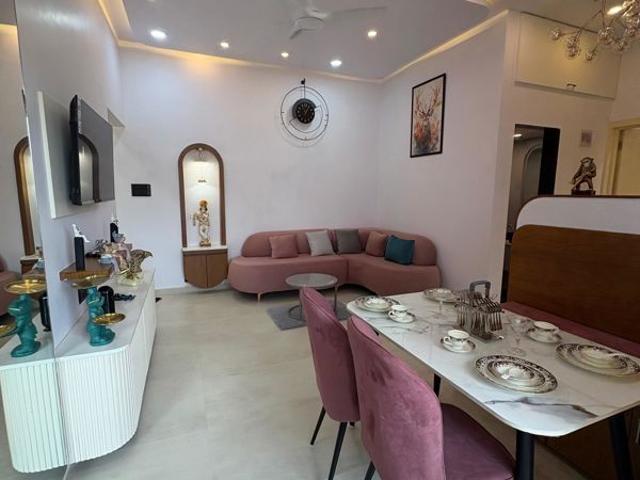 Resale | 2 BHK + Extra Room 730 Sq.Ft. Apartment in Matoshree Excellency