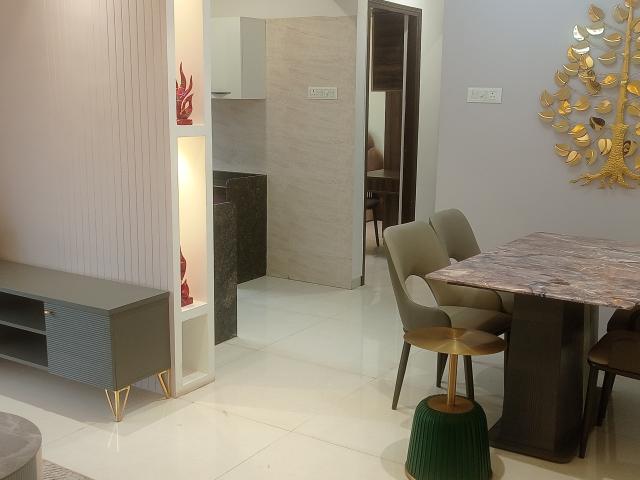 Resale | 2 BHK + Extra Room 752 Sq.Ft. Apartment in Metro Luxuria