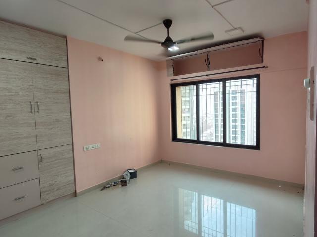Resale | 2 BHK + Extra Room 780 Sq.Ft. Apartment in Dosti Vihar