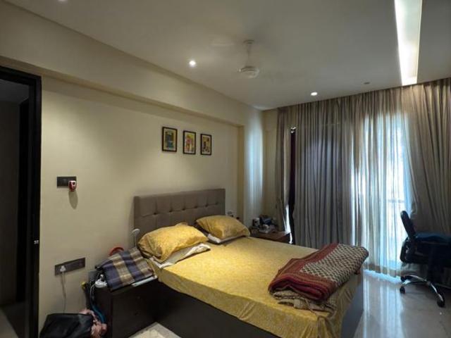 Resale | 2 BHK + Extra Room 783 Sq.Ft. Apartment in Khar West