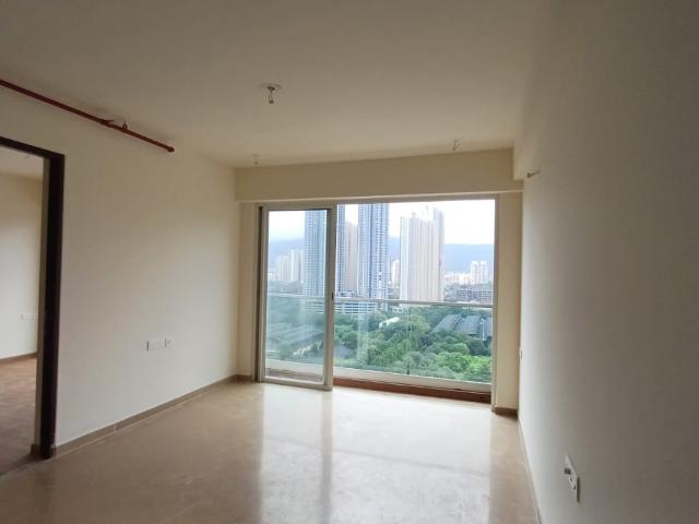 Resale | 2 BHK + Extra Room 806 Sq.Ft. Apartment in One Indiabulls Thane