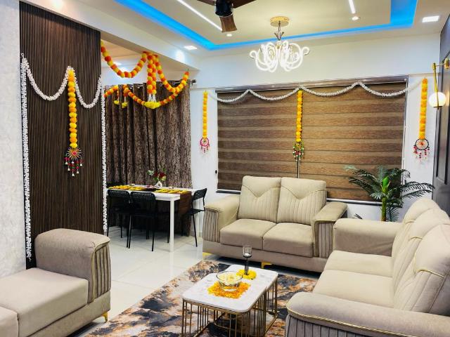 Resale | 2 BHK + Extra Room 850 Sq.Ft. Apartment in Kolte Patil R1 Life Republic