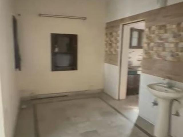 Resale | 2 BHK + Extra Room 850 Sq.Ft. Apartment in Sector 51