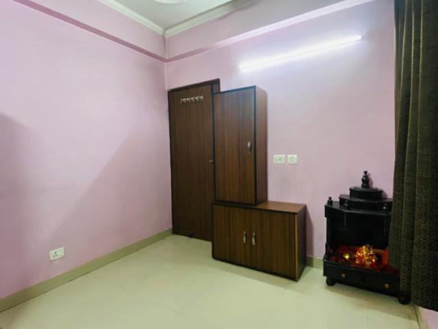 Resale | 2 BHK + Extra Room 900 Sq.Ft. Apartment in MCC Signature Heights