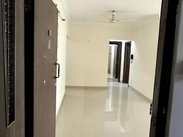 Resale | 2 BHK + Extra Room 900 Sq.Ft. Apartment in Supreme Palms 2