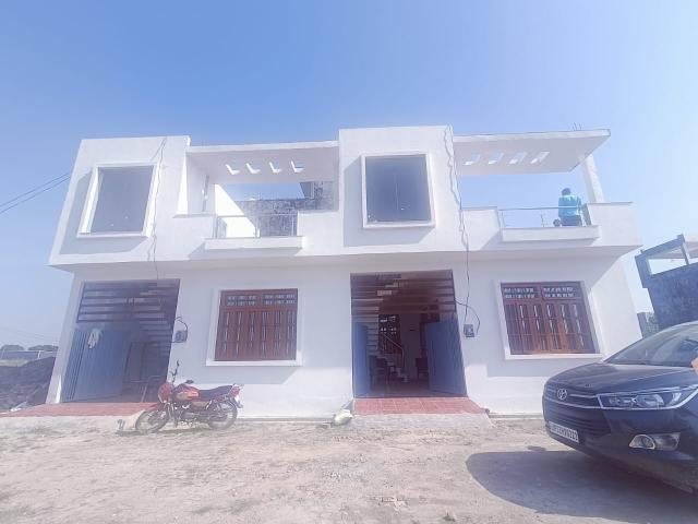 Resale | 2 BHK + Extra Room 900 Sq.Ft. Villa in Deva Road