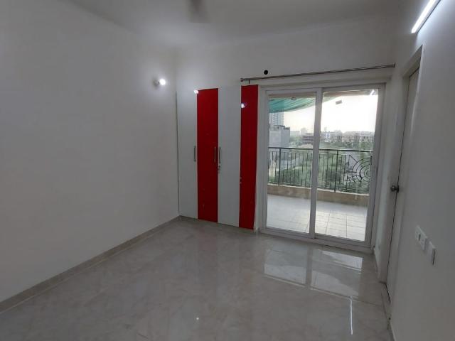 Resale | 2 BHK + Extra Room 945 Sq.Ft. Apartment in Gaurs Siddhartham