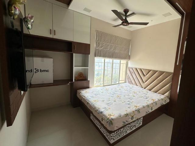 Resale | 2 BHK + Extra Room 975 Sq.Ft. Apartment in G K Roseland Residency