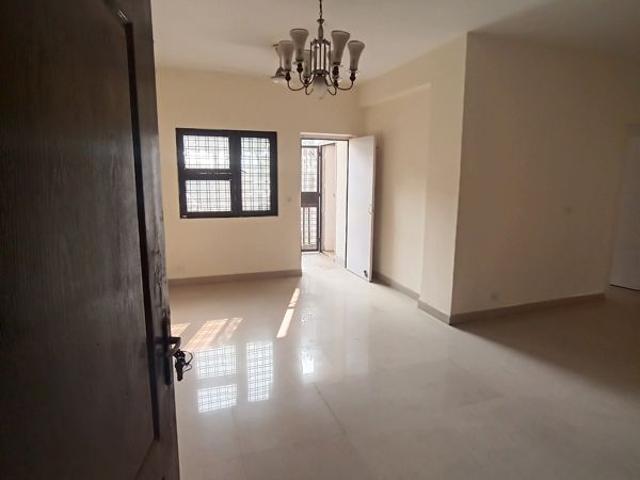 Resale | 2 BHK + Extra Room 1034 Sq.Ft. Apartment in SARE Ebony Greens
