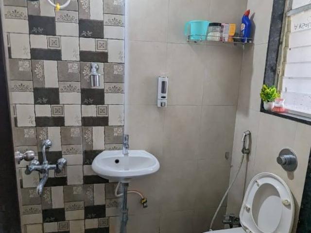 Resale | 2 BHK + Extra Room 1054 Sq.Ft. Apartment in Horizon Shelters Lotus & Lily