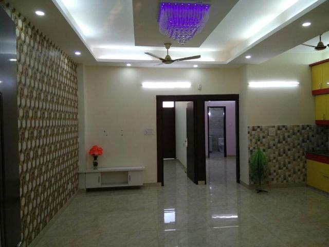 Resale | 2 BHK + Extra Room 1055 Sq.Ft. Apartment in Gaurs Siddhartham