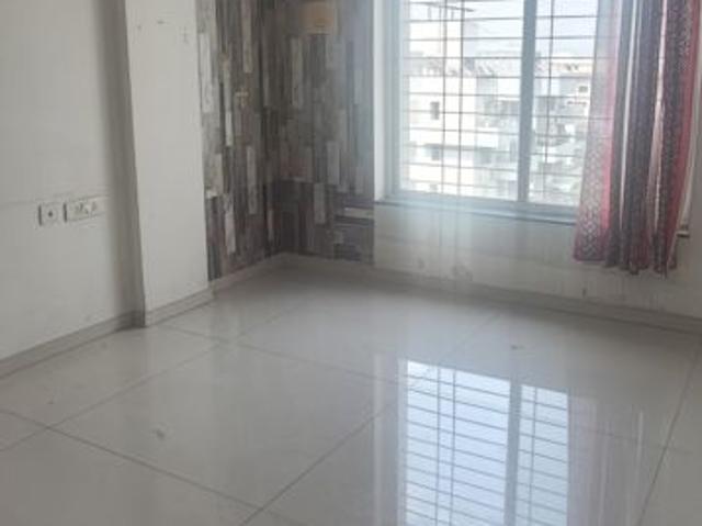 Resale | 2 BHK + Extra Room 1075 Sq.Ft. Apartment in Vardhaman Residency Wakad