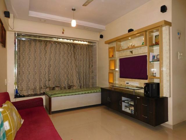 Resale | 2 BHK + Extra Room 1090 Sq.Ft. Apartment in Raj Legacy I