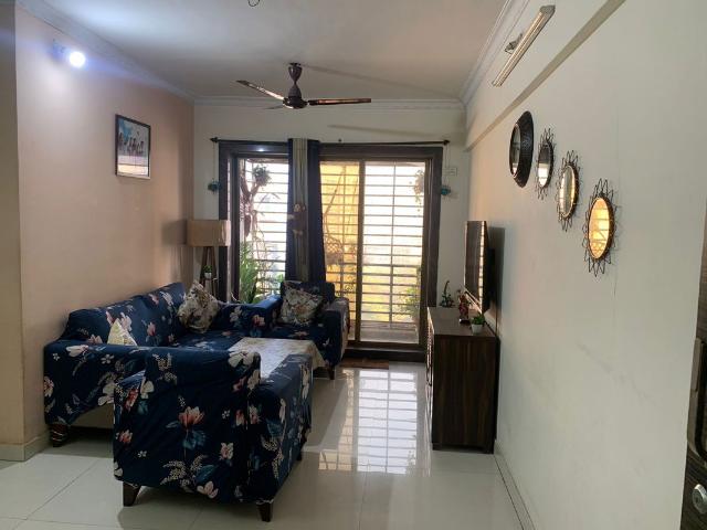Resale | 2 BHK + Extra Room 1100 Sq.Ft. Apartment in Aristo Usha Heights