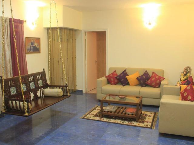Resale | 2 BHK + Extra Room 1125 Sq.Ft. Apartment in Magnolia Premises