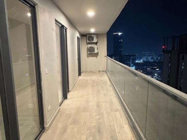 Resale | 2 BHK + Extra Room 1261 Sq.Ft. Apartment in M3M Heights