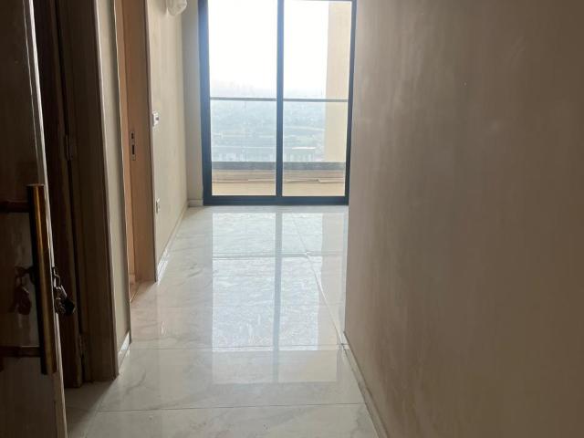 Resale | 2 BHK + Extra Room 1406 Sq.Ft. Apartment in M3M Skywalk
