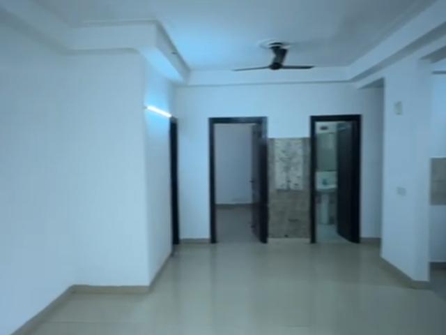 Resale | 2 BHK + Extra Room 1425 Sq.Ft. Apartment in Amrapali Village ii