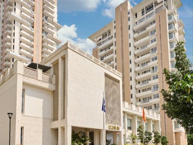 Resale | 2 BHK + Extra Room 1600 Sq.Ft. Apartment in SS The Leaf