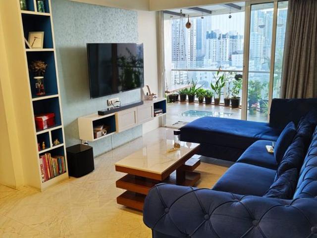 Resale | 2 BHK + Servant Room,Study Room 1120 Sq.Ft. Apartment in Prabhadevi