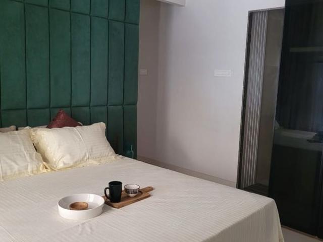 Resale | 2 BHK + Servant Room,Study Room 862 Sq.Ft. Apartment in Yash Vastu Park Land Homes