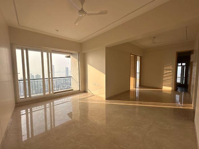 Resale | 2 BHK + Servant Room,Study Room 980 Sq.Ft. Apartment in Ruparel Iris