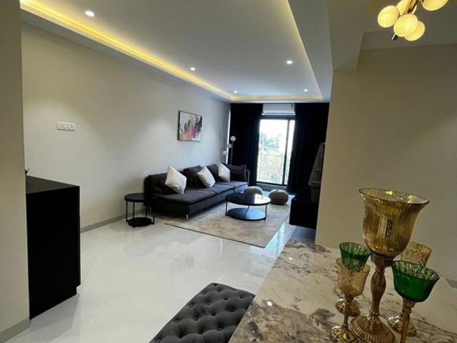 Resale | 2 BHK + Servant Room,Study Room 998 Sq.Ft. Apartment in Prabhadevi