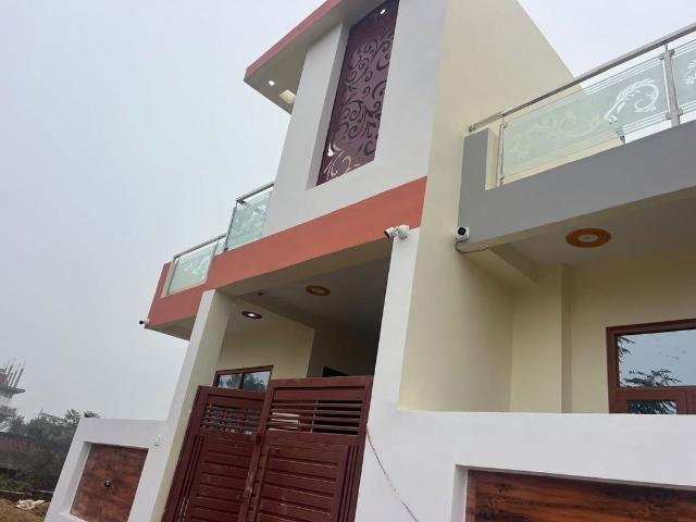 Resale | 2 BHK + Servant Room,Study Room,Extra Room 1250 Sq.Ft. Independent House in Gomti Nagar