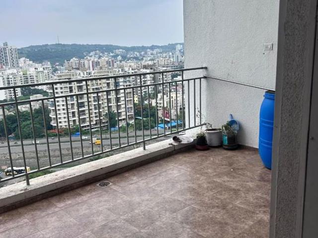 Resale | 2 BHK + Servant Room 1000 Sq.Ft. Apartment in Abhinav Pebbles 2