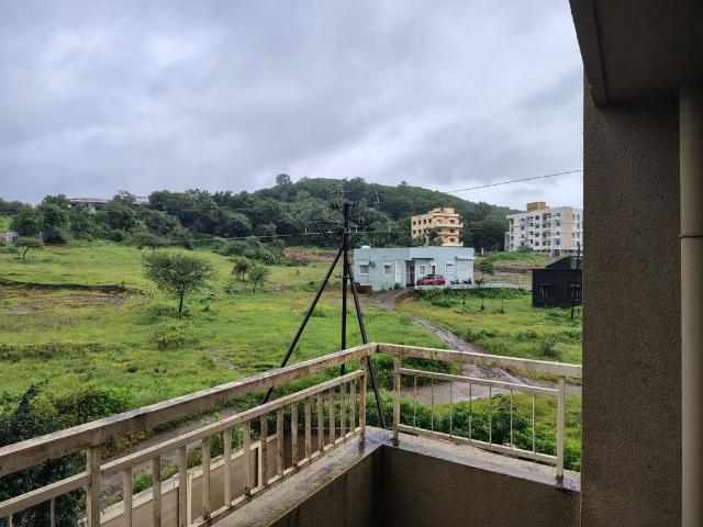 Resale | 2 BHK + Servant Room 1000 Sq.Ft. Apartment in Achalare Honeydew