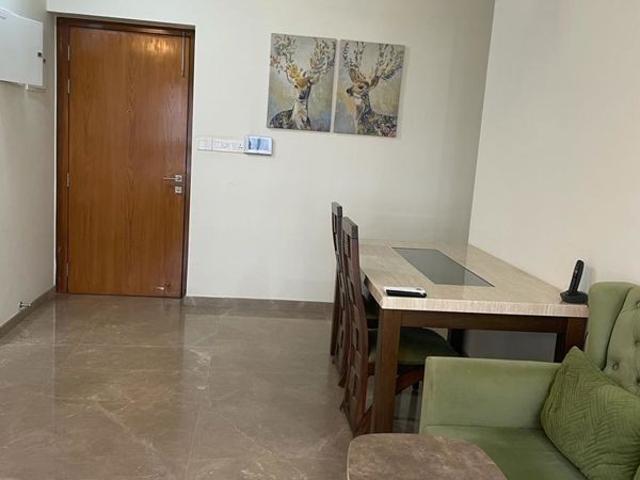 Resale | 2 BHK + Servant Room 1000 Sq.Ft. Apartment in Godrej The Trees