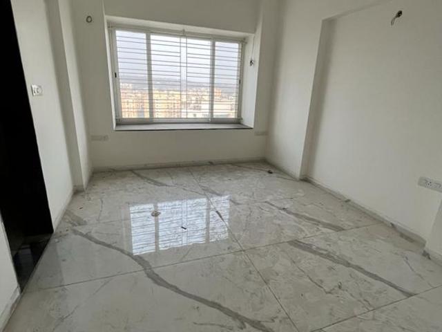 Resale | 2 BHK + Servant Room 1000 Sq.Ft. Apartment in Lohia Jain Vallonia Apartments