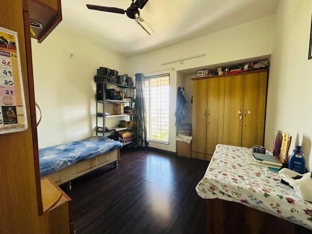 Resale | 2 BHK + Servant Room 1100 Sq.Ft. Apartment in Sinhagad